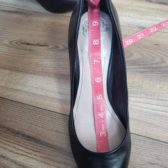 Vince Camuto black leather mid heel pumps - Picture 8 of 8